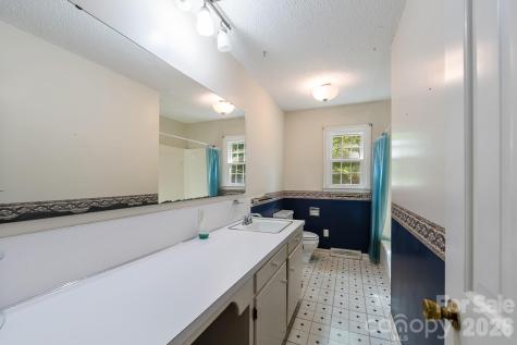 1107 Hardin Drive Shelby NC 28150