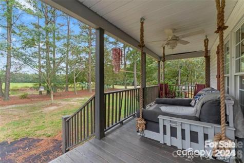 10560 Lake Royalle Road Spring Hope NC 27882