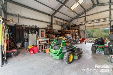 10560 Lake Royalle Road Spring Hope NC 27882