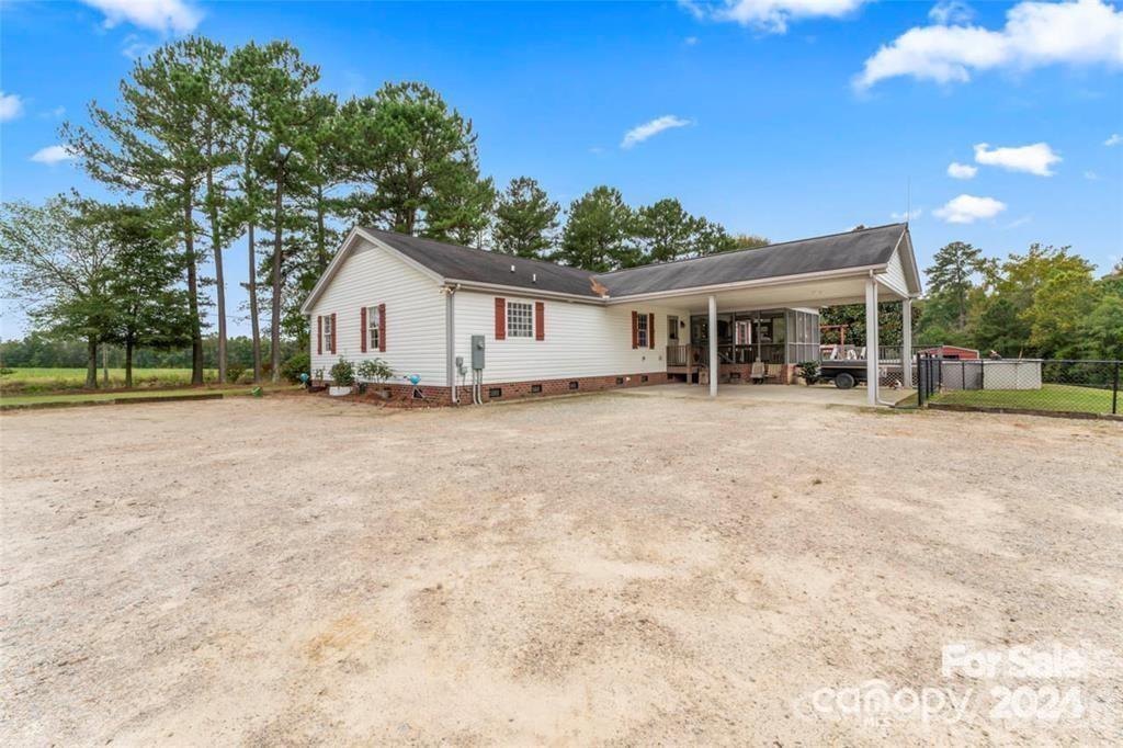 10560 Lake Royalle Road Spring Hope NC 27882