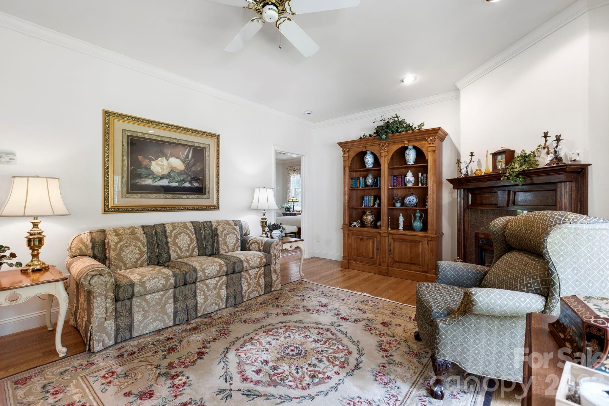 17 Crooked Oak Court Hendersonville NC 28791
