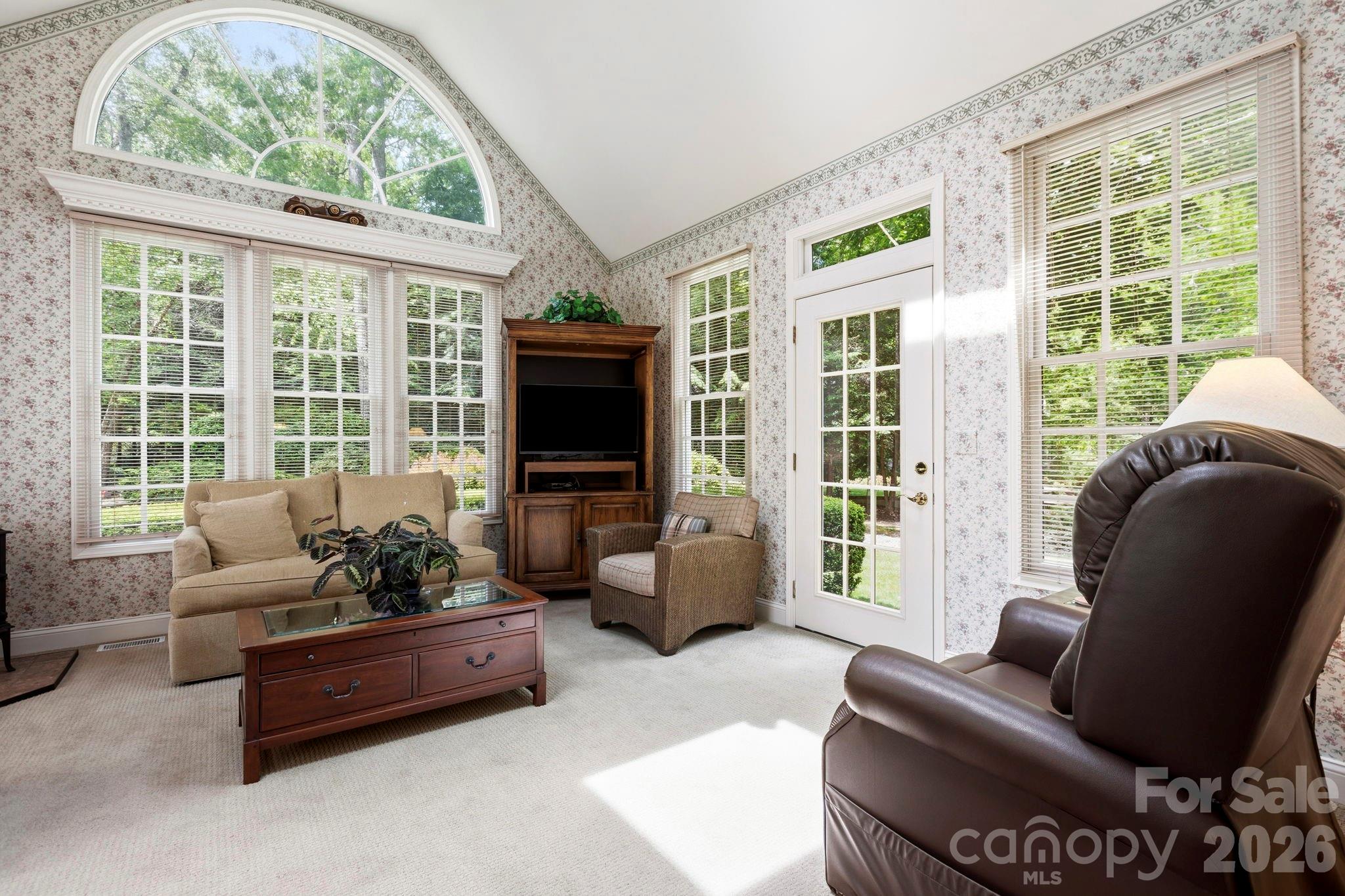 17 Crooked Oak Court Hendersonville NC 28791