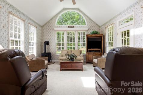 17 Crooked Oak Court Hendersonville NC 28791