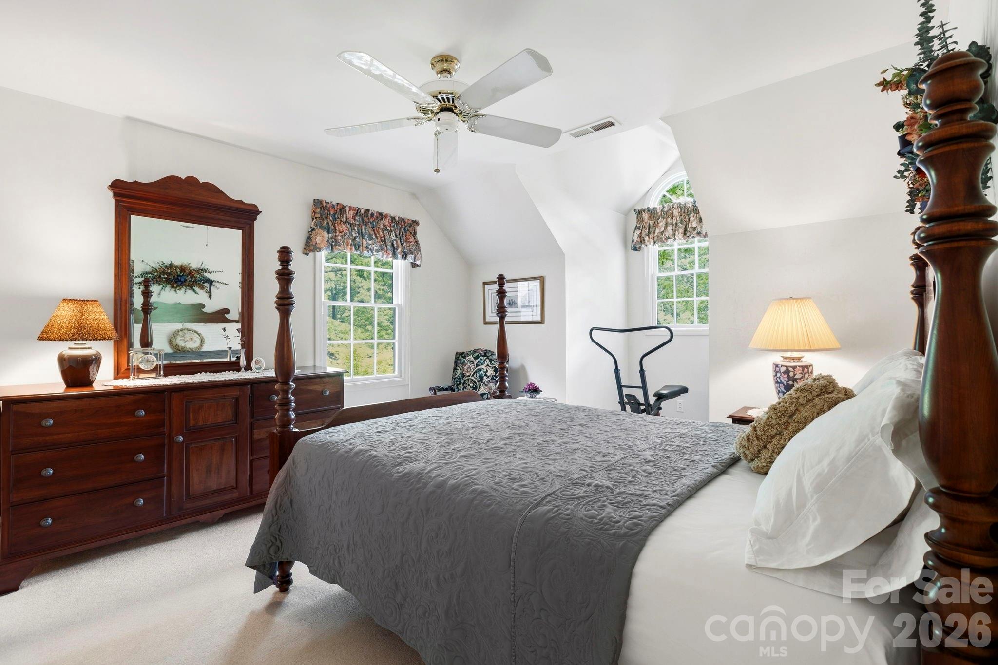17 Crooked Oak Court Hendersonville NC 28791