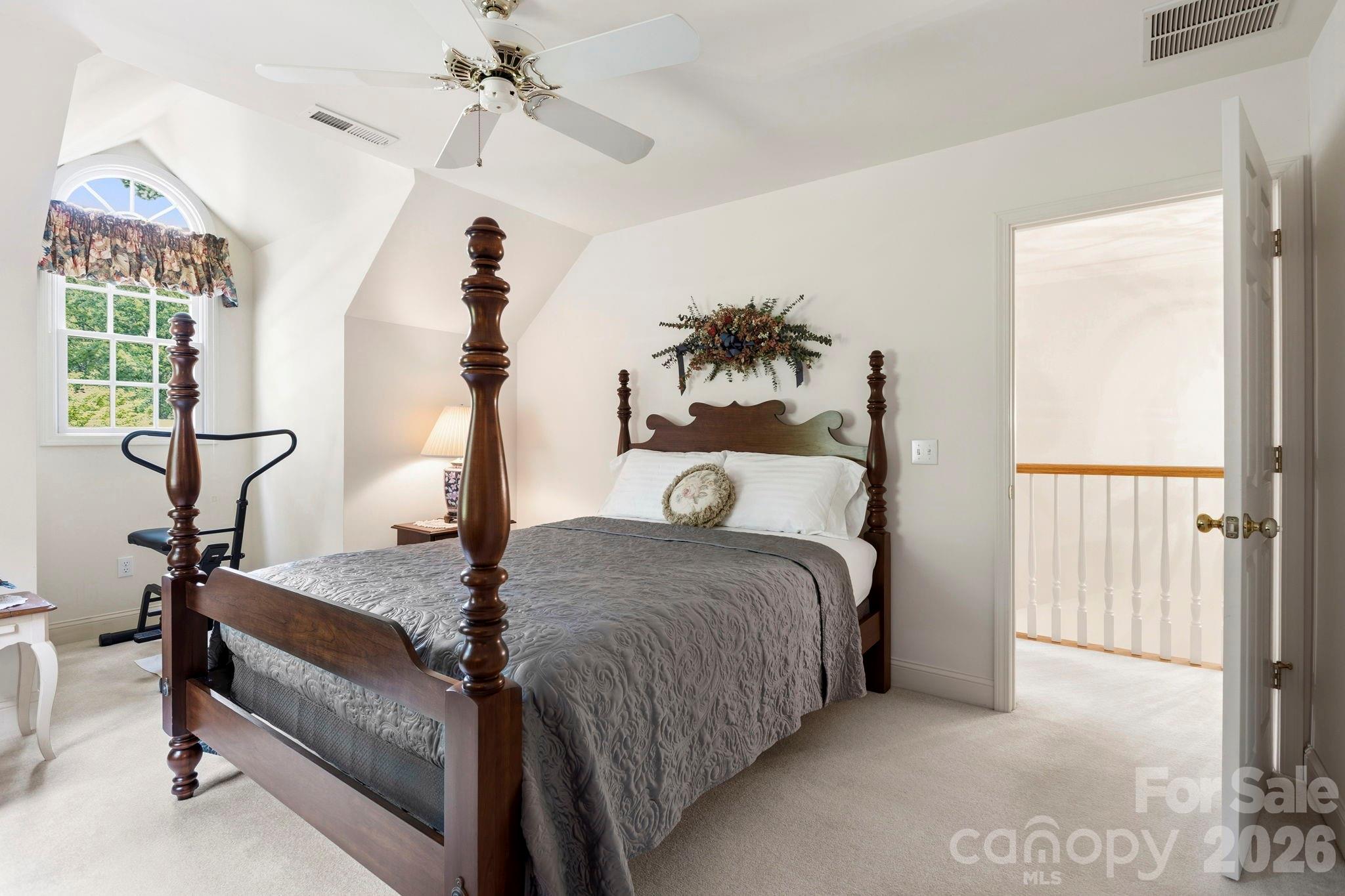 17 Crooked Oak Court Hendersonville NC 28791