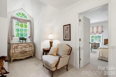 17 Crooked Oak Court Hendersonville NC 28791