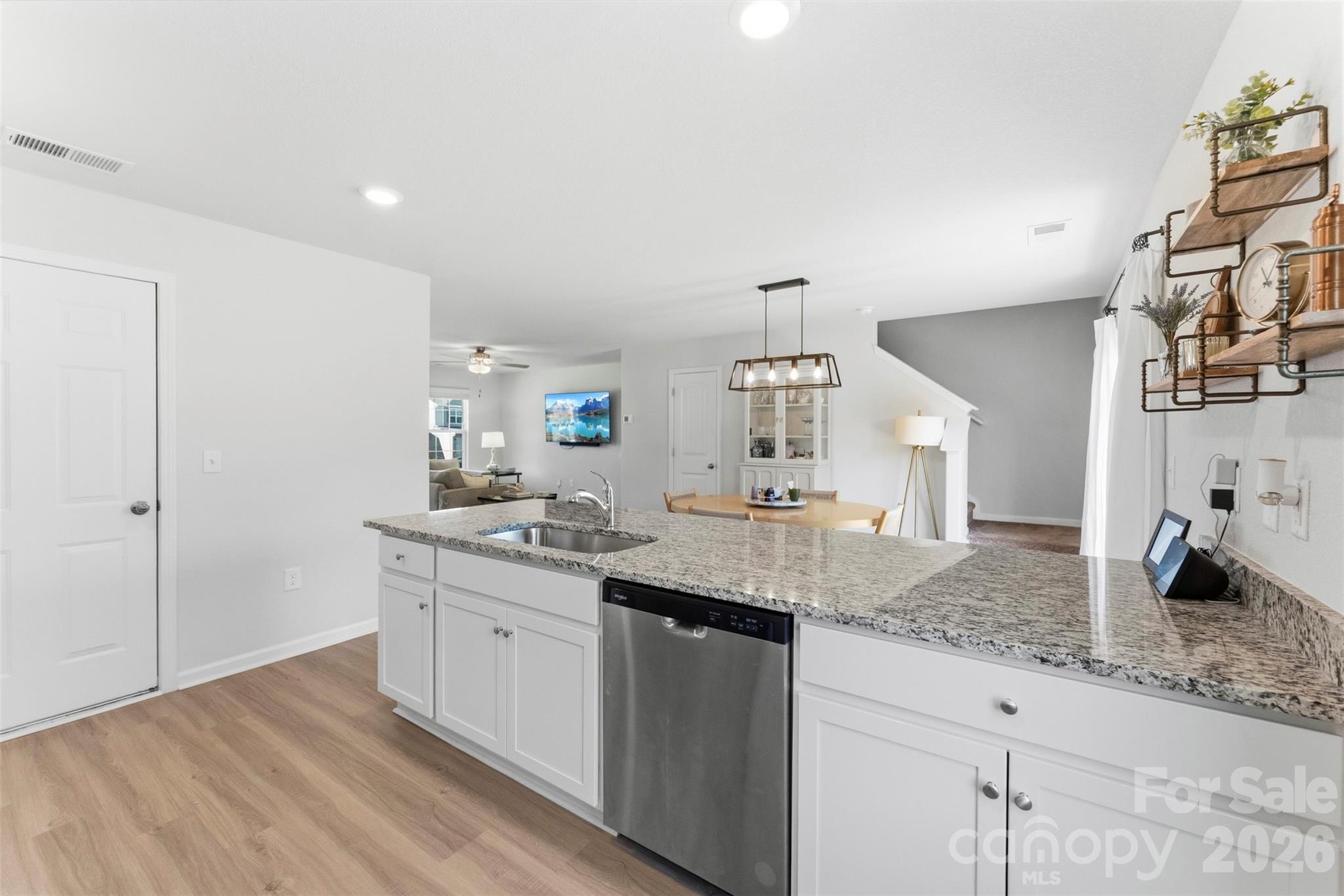 3027 Crescent Lake Lane Charlotte NC 28214