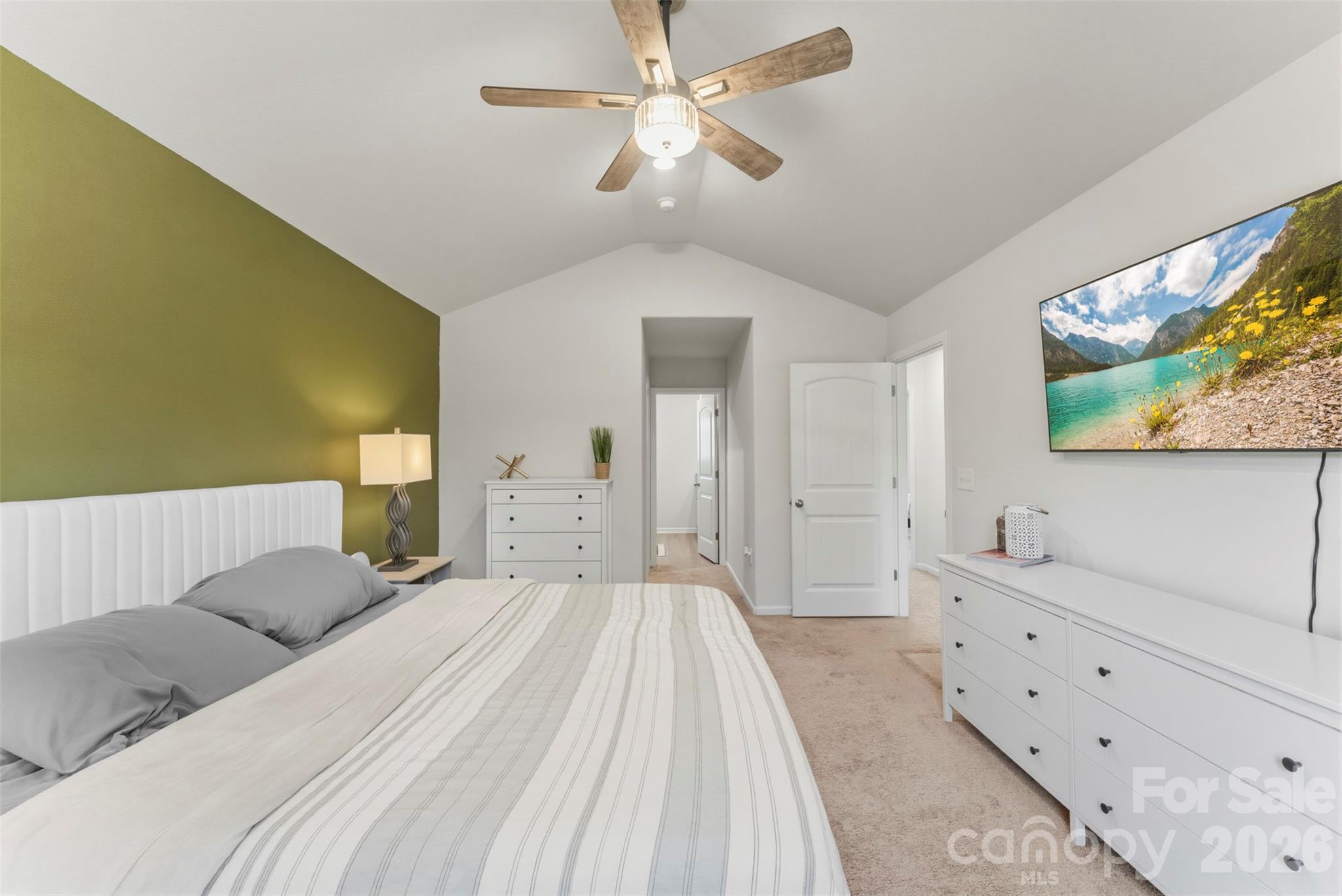 3027 Crescent Lake Lane Charlotte NC 28214