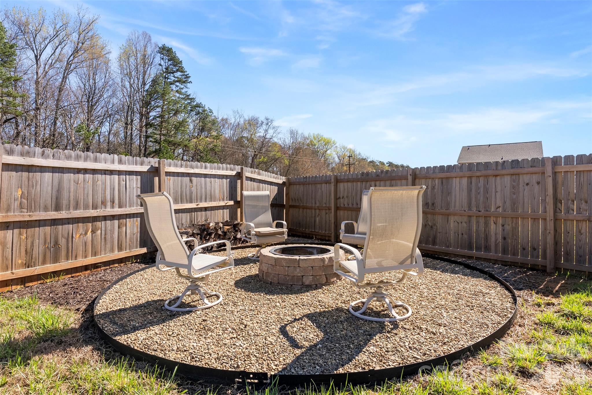 3027 Crescent Lake Lane Charlotte NC 28214