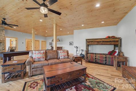 716 Equestrian Drive Bryson City NC 28713