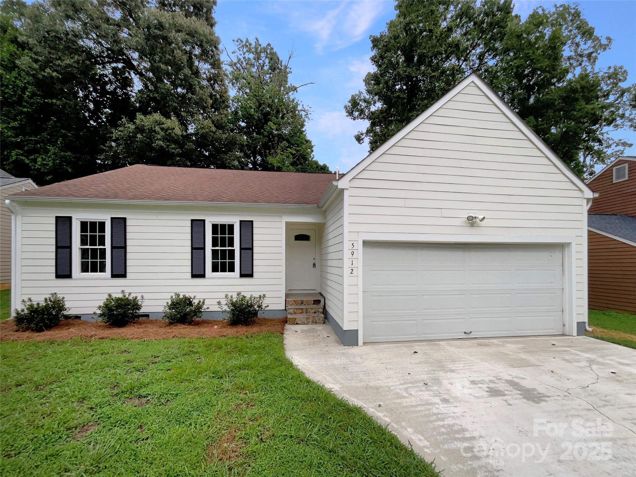 5912 Black Bear Court Charlotte NC 28214