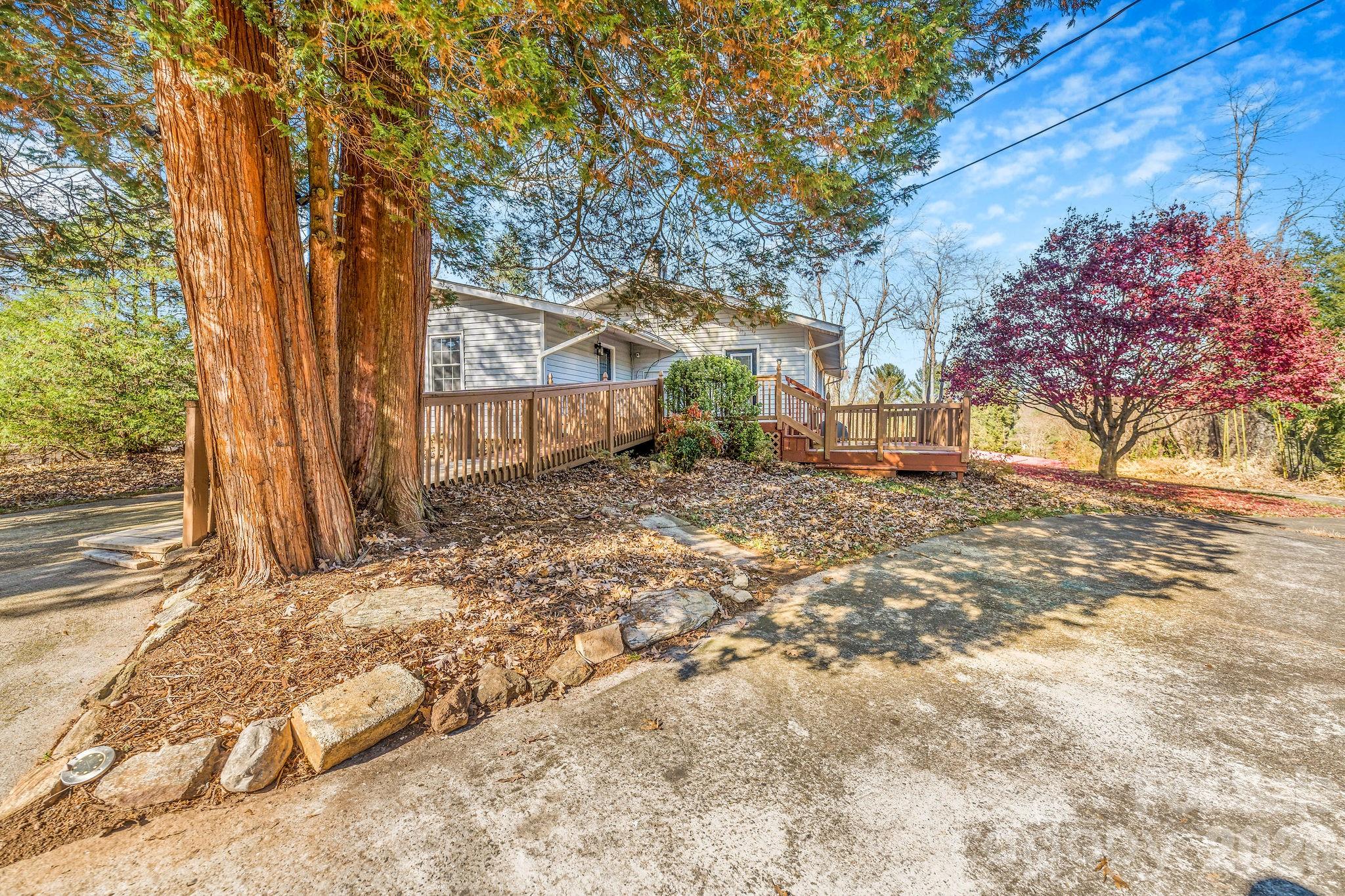 107 Woodland Church Road Clyde NC 28721