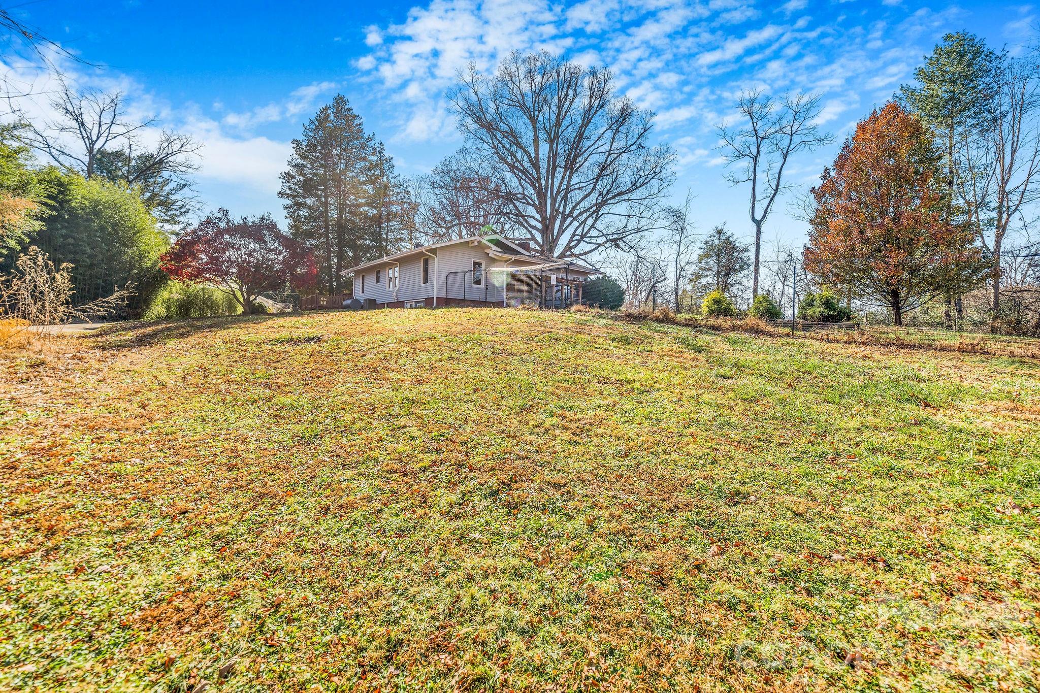 107 Woodland Church Road Clyde NC 28721