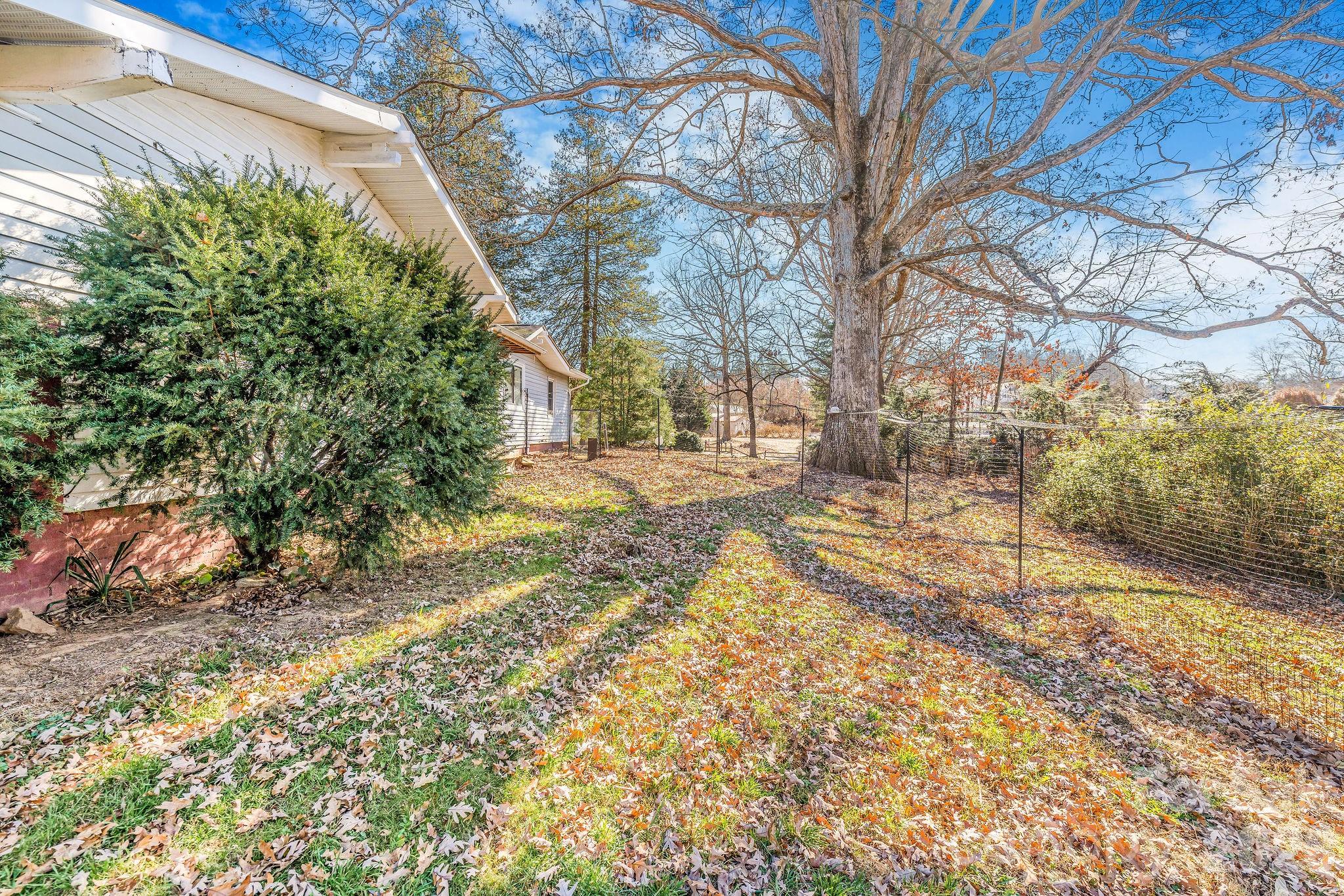 107 Woodland Church Road Clyde NC 28721