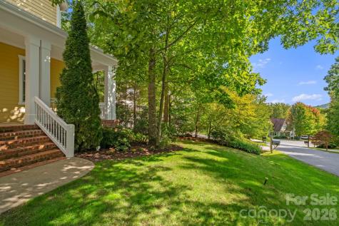25 E Owl Creek Lane Fairview NC 28730