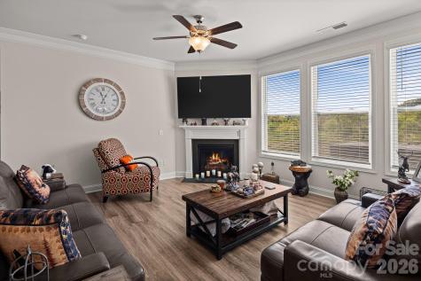 199 Fox Cove Road Hendersonville NC 28792