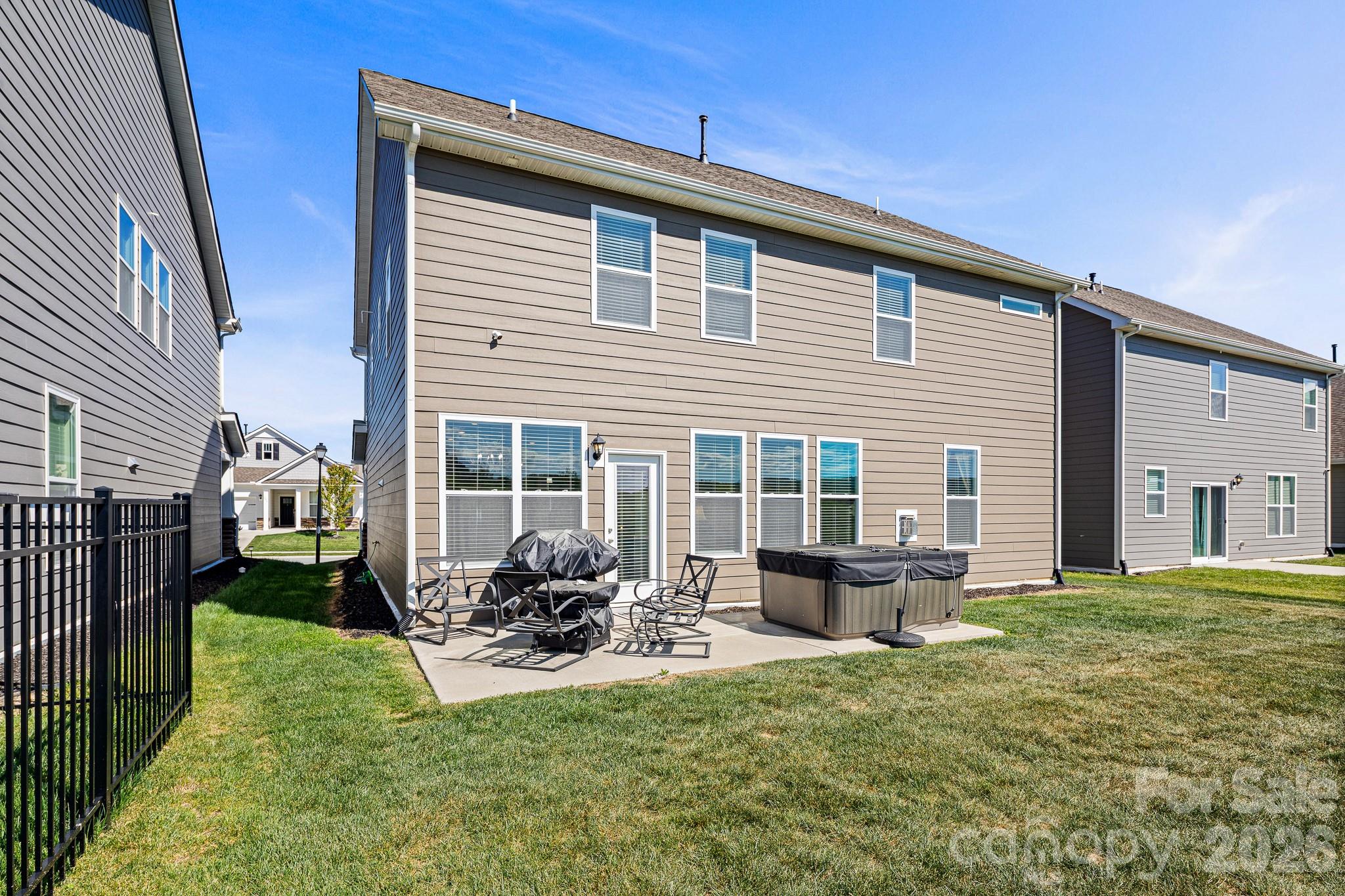 199 Fox Cove Road Hendersonville NC 28792