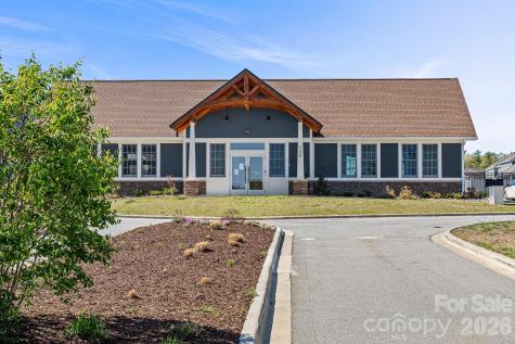 199 Fox Cove Road Hendersonville NC 28792
