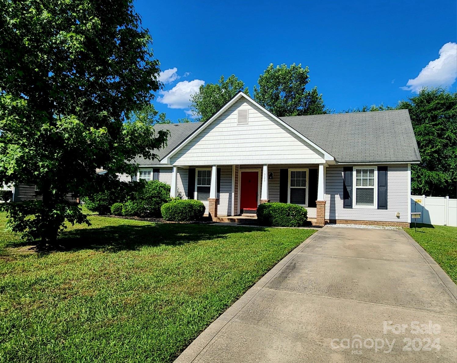 1525 Long Paw Lane Charlotte NC 28214