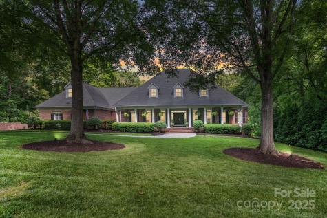 4920 Parview Drive S Charlotte NC 28226