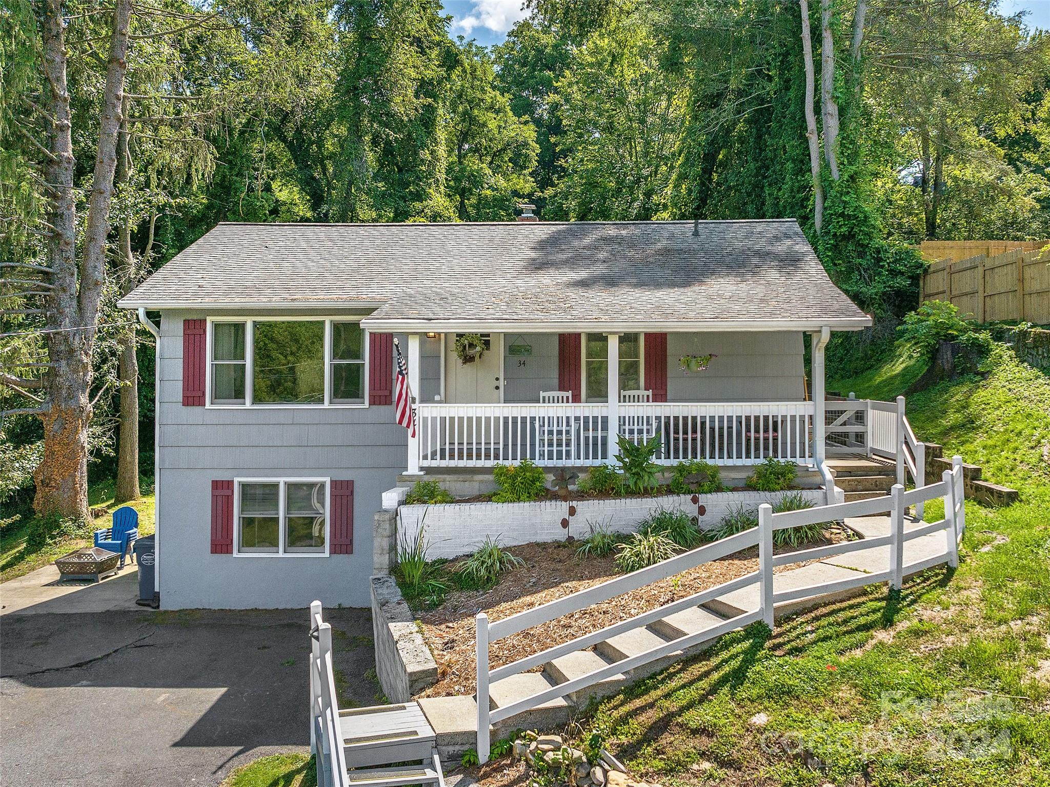 34 West Street Waynesville NC 28786