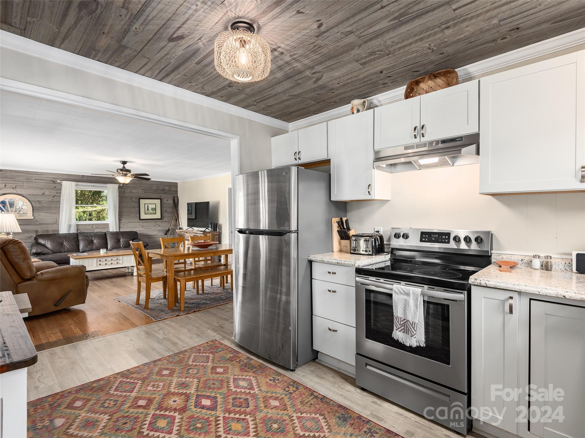 34 West Street Waynesville NC 28786