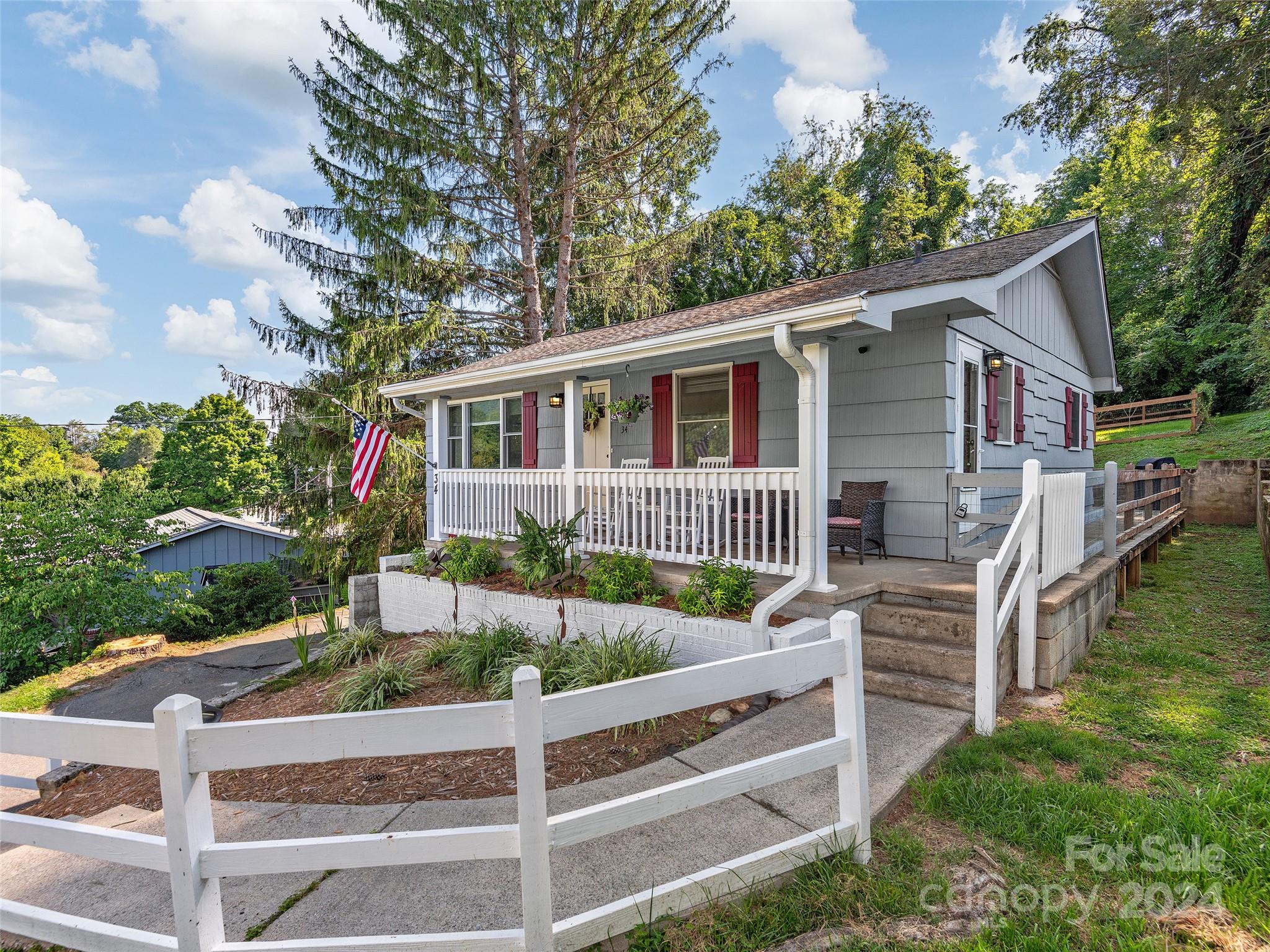 34 West Street Waynesville NC 28786