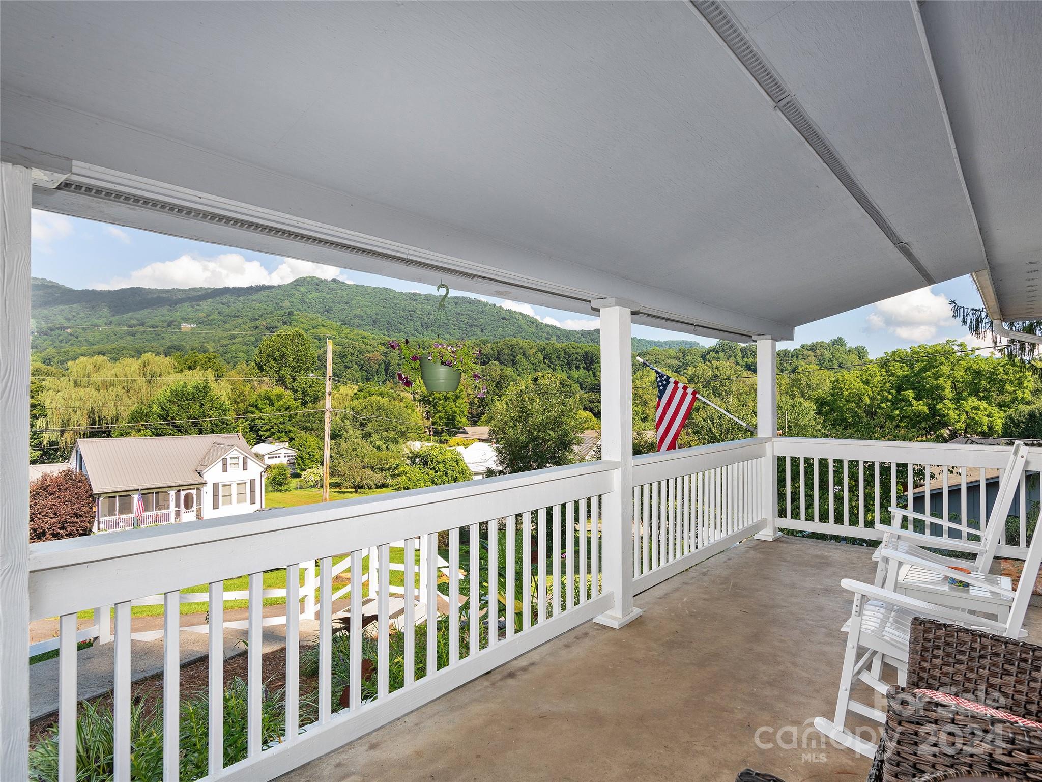 34 West Street Waynesville NC 28786