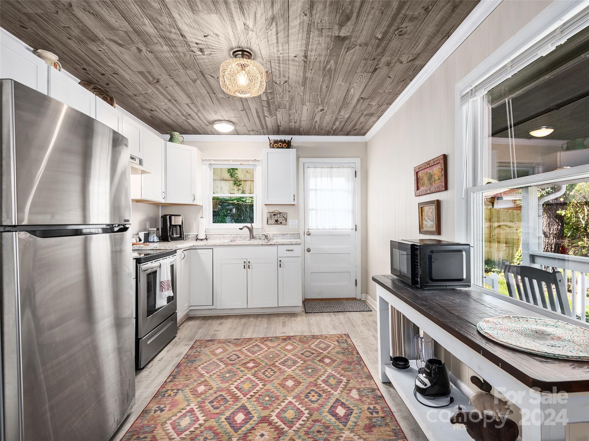 34 West Street Waynesville NC 28786