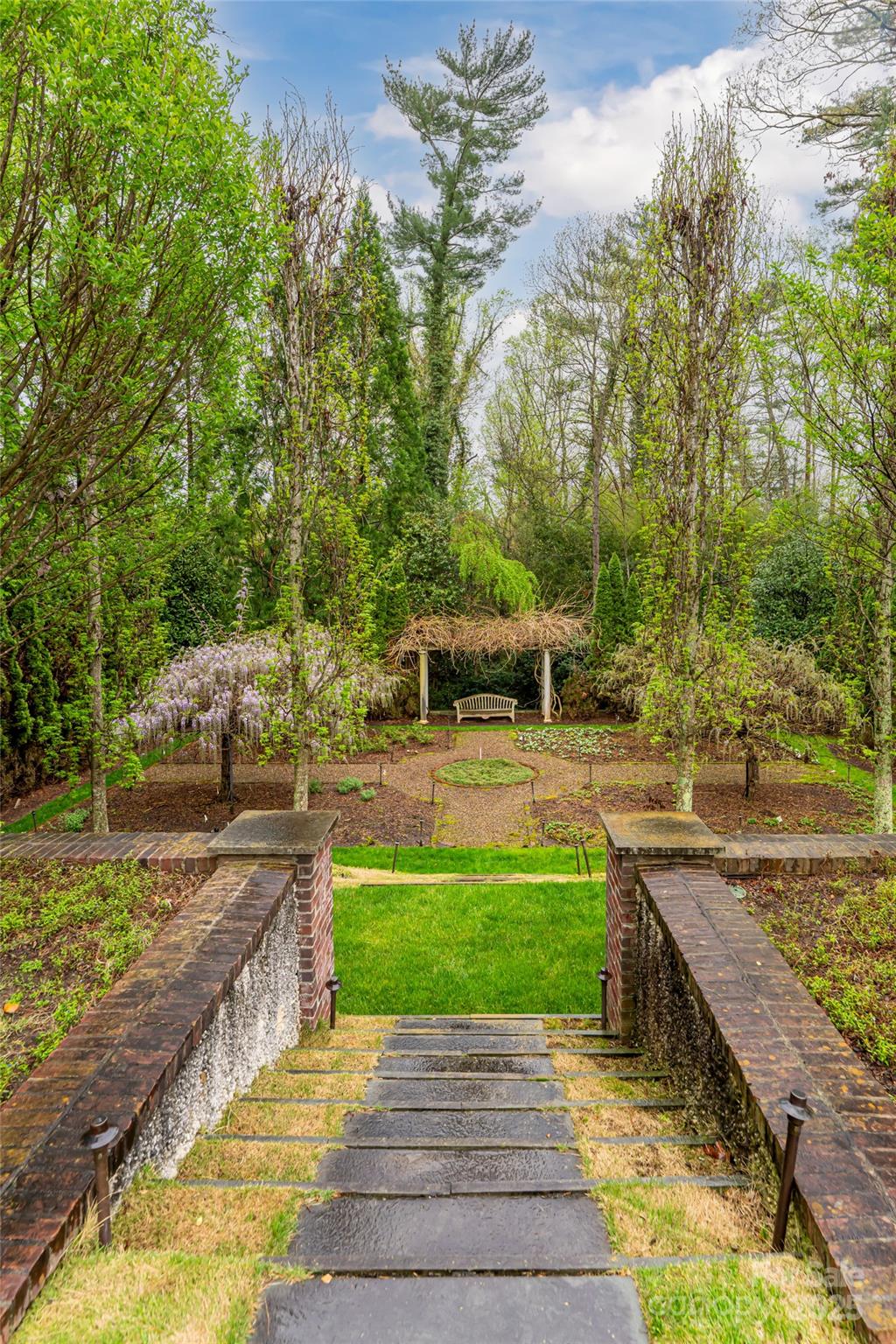 31 Busbee Road Asheville NC 28803