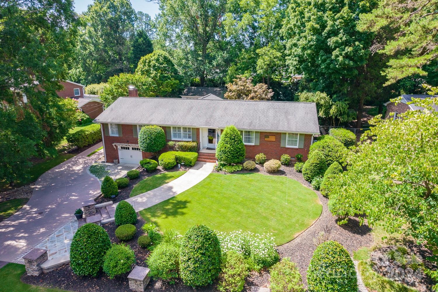 1131 Nottingham Drive Gastonia NC 28054