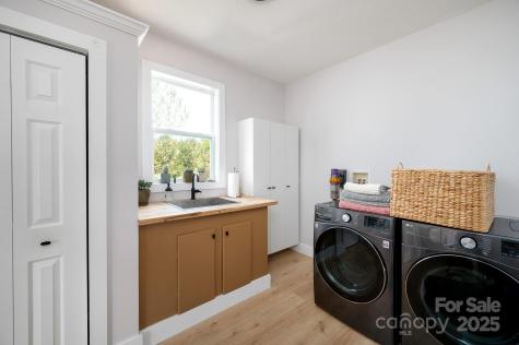 44 White Thorn Drive Alexander NC 28701