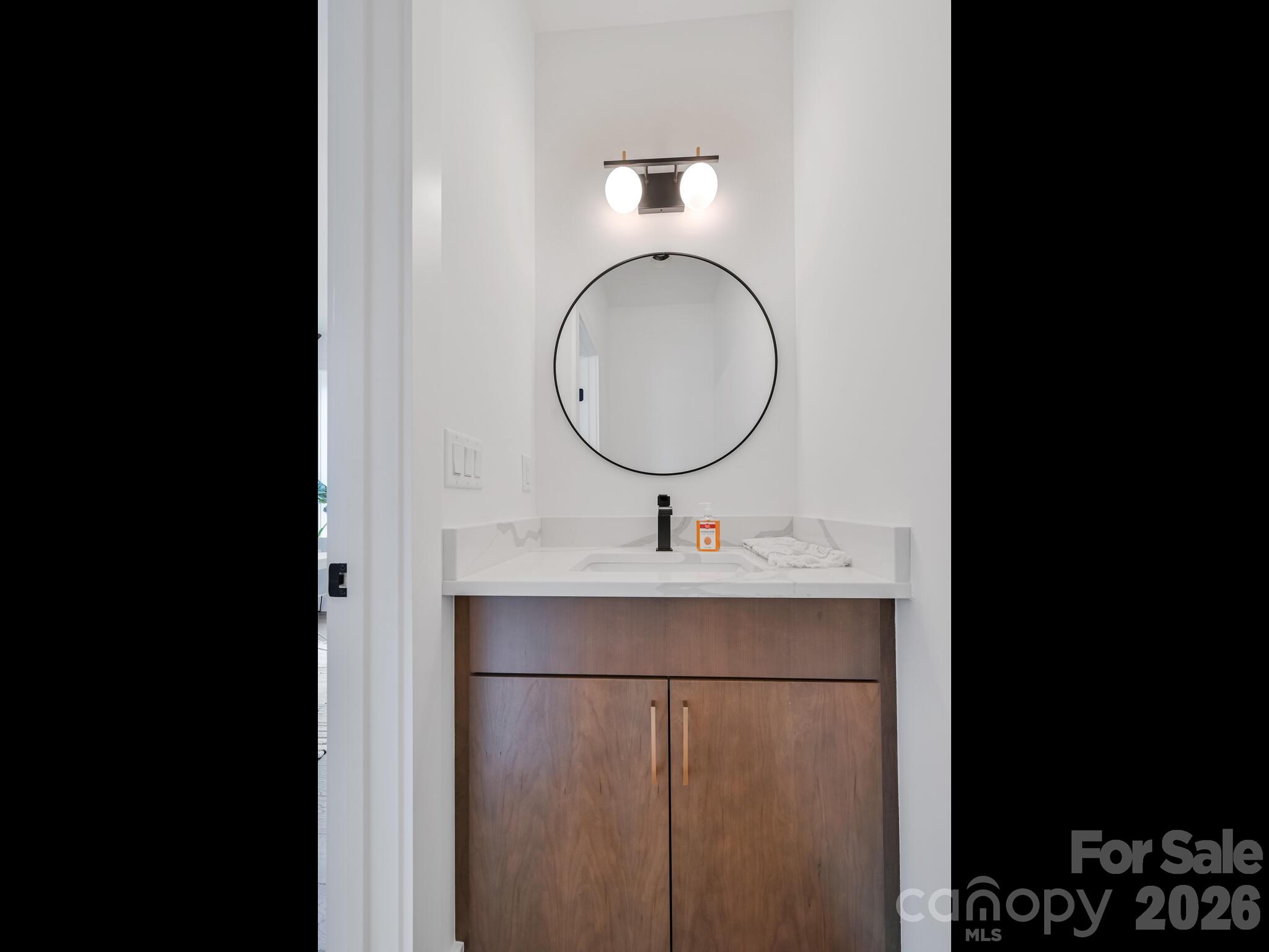 18 Sand Hill Road Asheville NC 28806