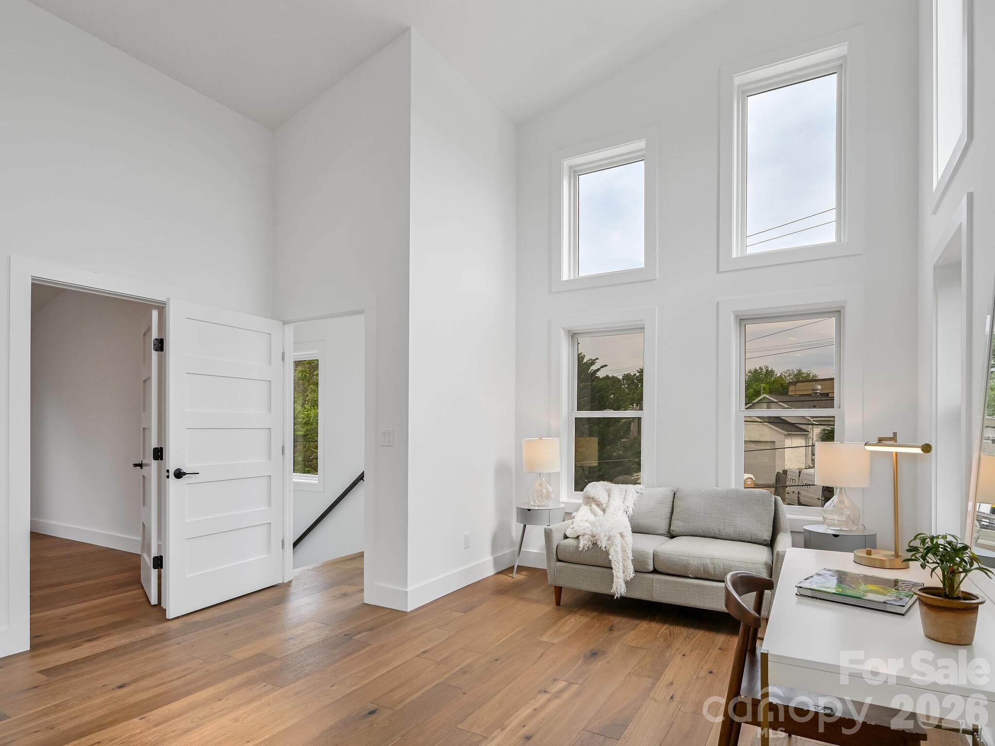 18 Sand Hill Road Asheville NC 28806