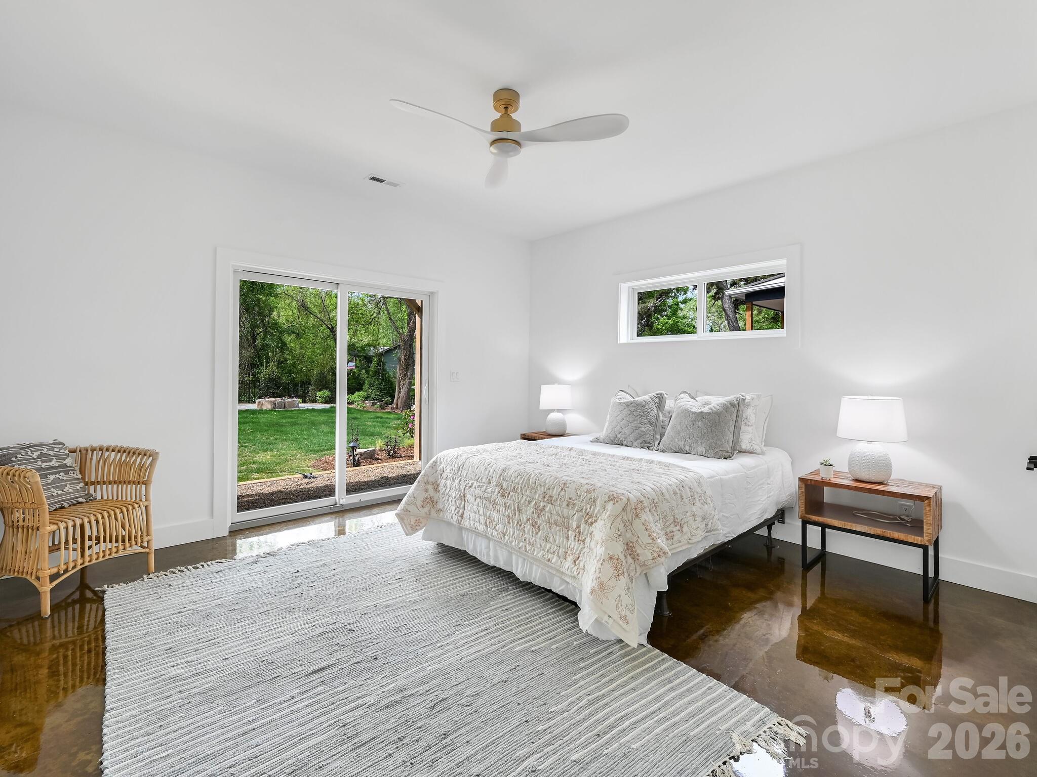 18 Sand Hill Road Asheville NC 28806