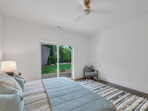 18 Sand Hill Road Asheville NC 28806