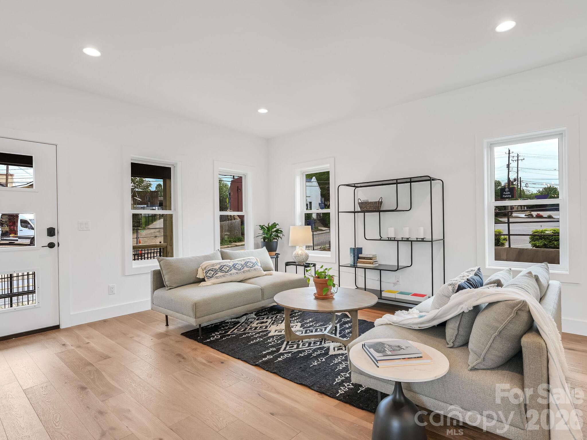18 Sand Hill Road Asheville NC 28806