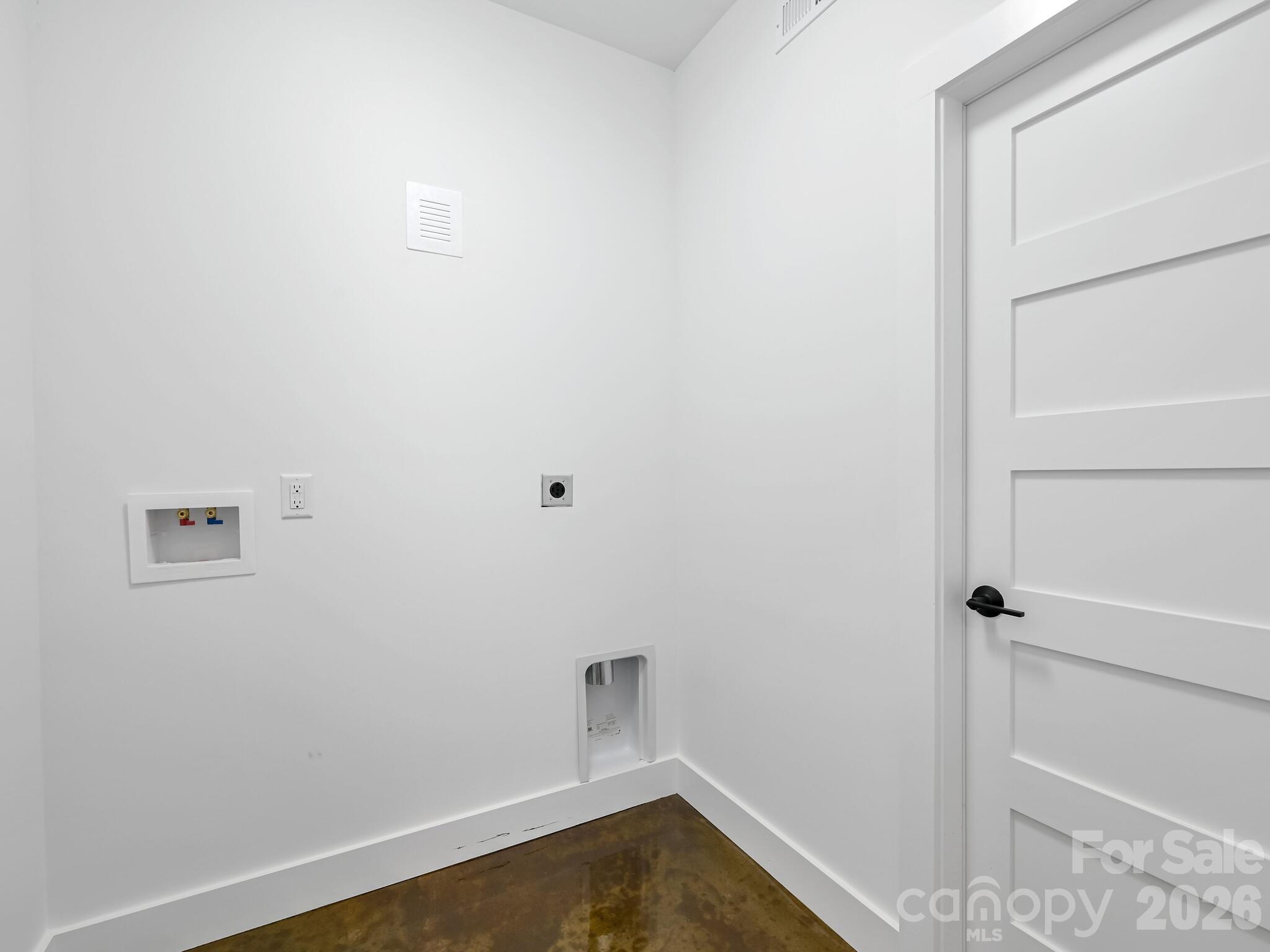 18 Sand Hill Road Asheville NC 28806