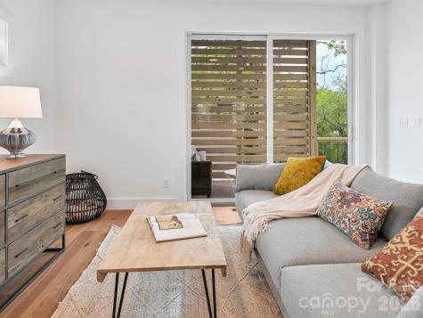 18 Sand Hill Road Asheville NC 28806
