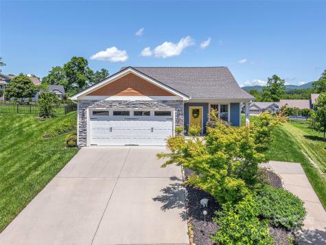 48 Chisel Lane Hendersonville NC 28792