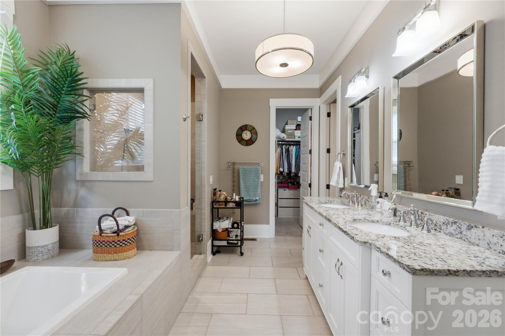 661 Ideal Way Charlotte NC 28203