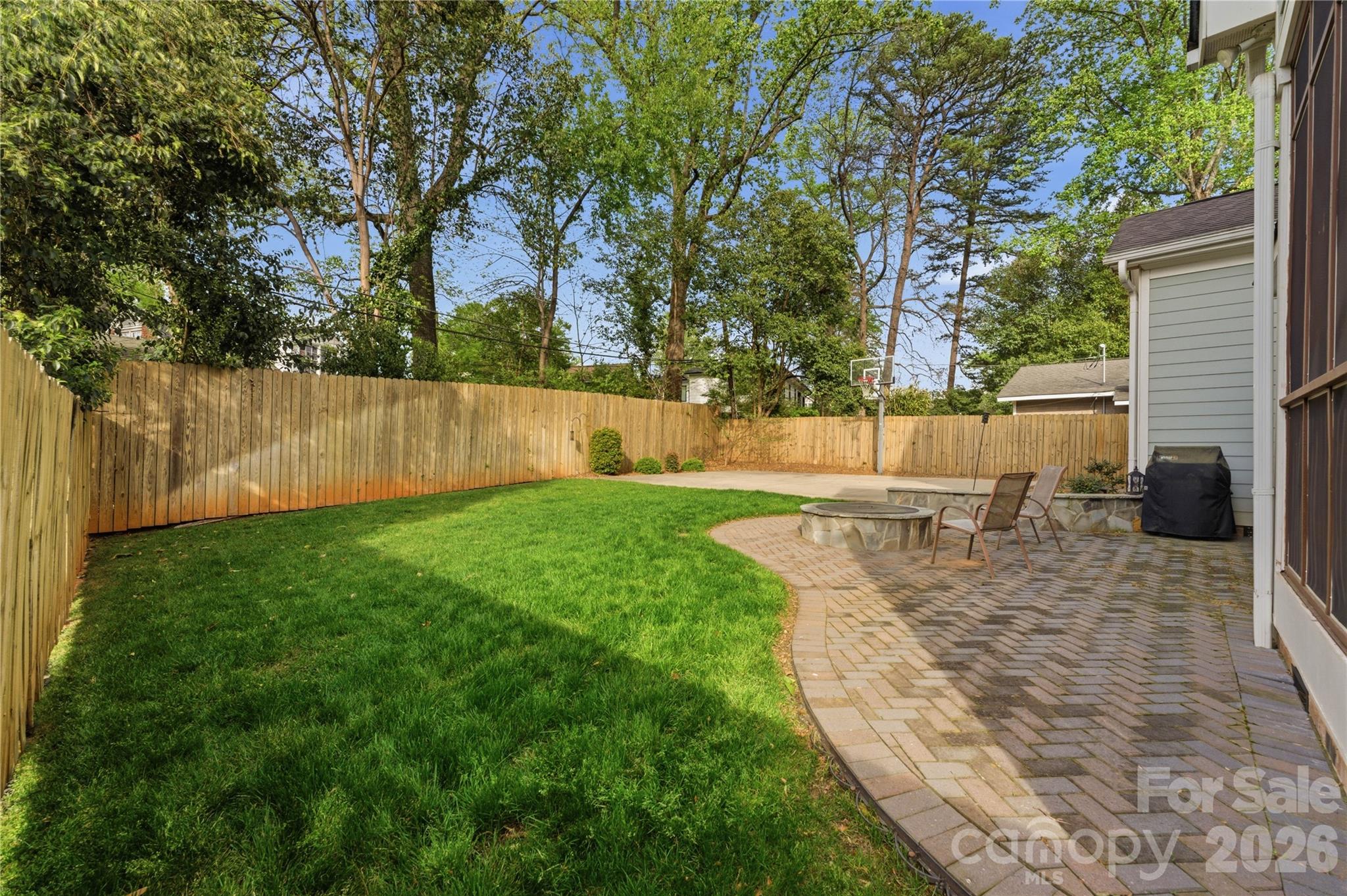 661 Ideal Way Charlotte NC 28203