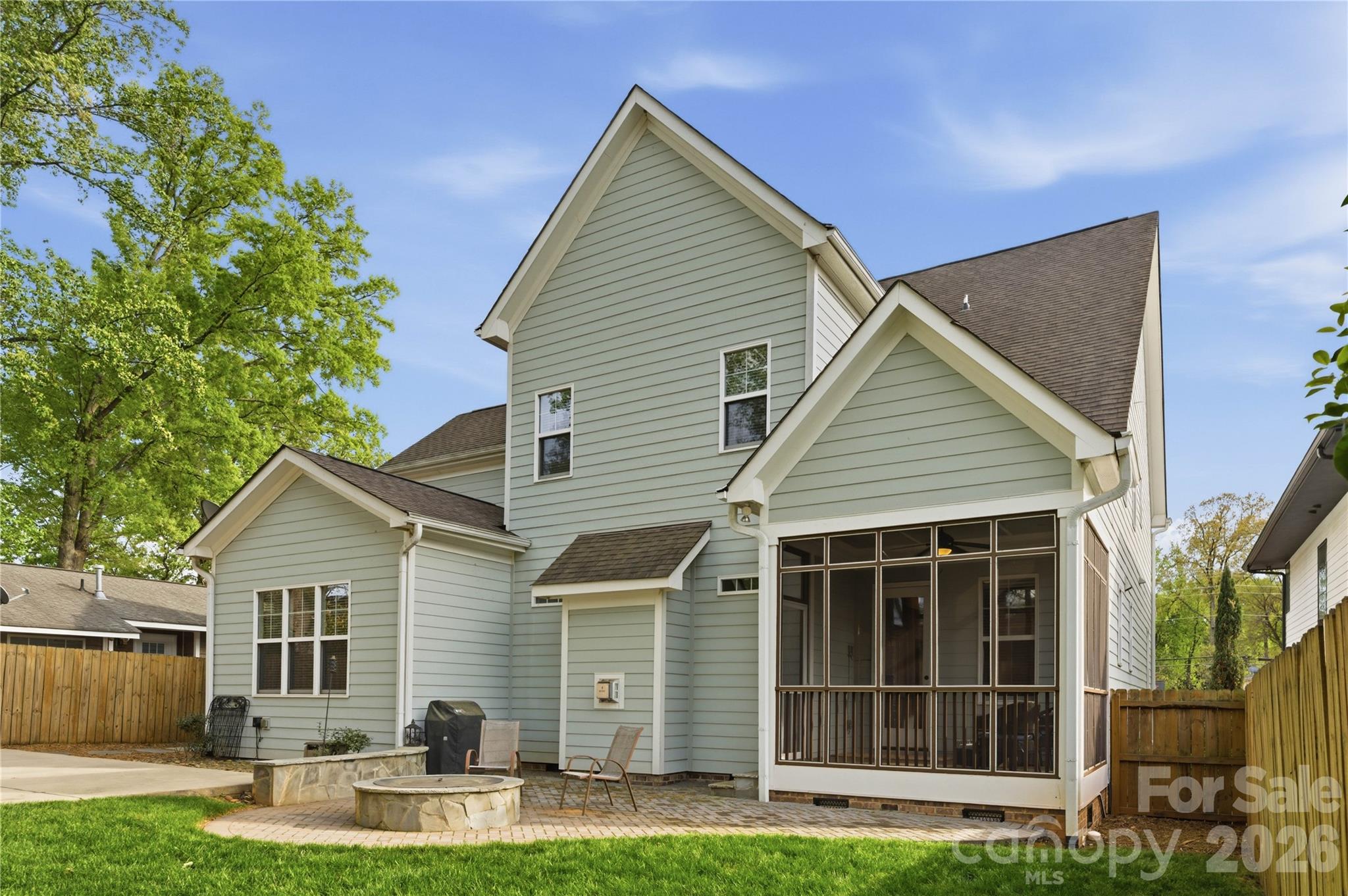 661 Ideal Way Charlotte NC 28203