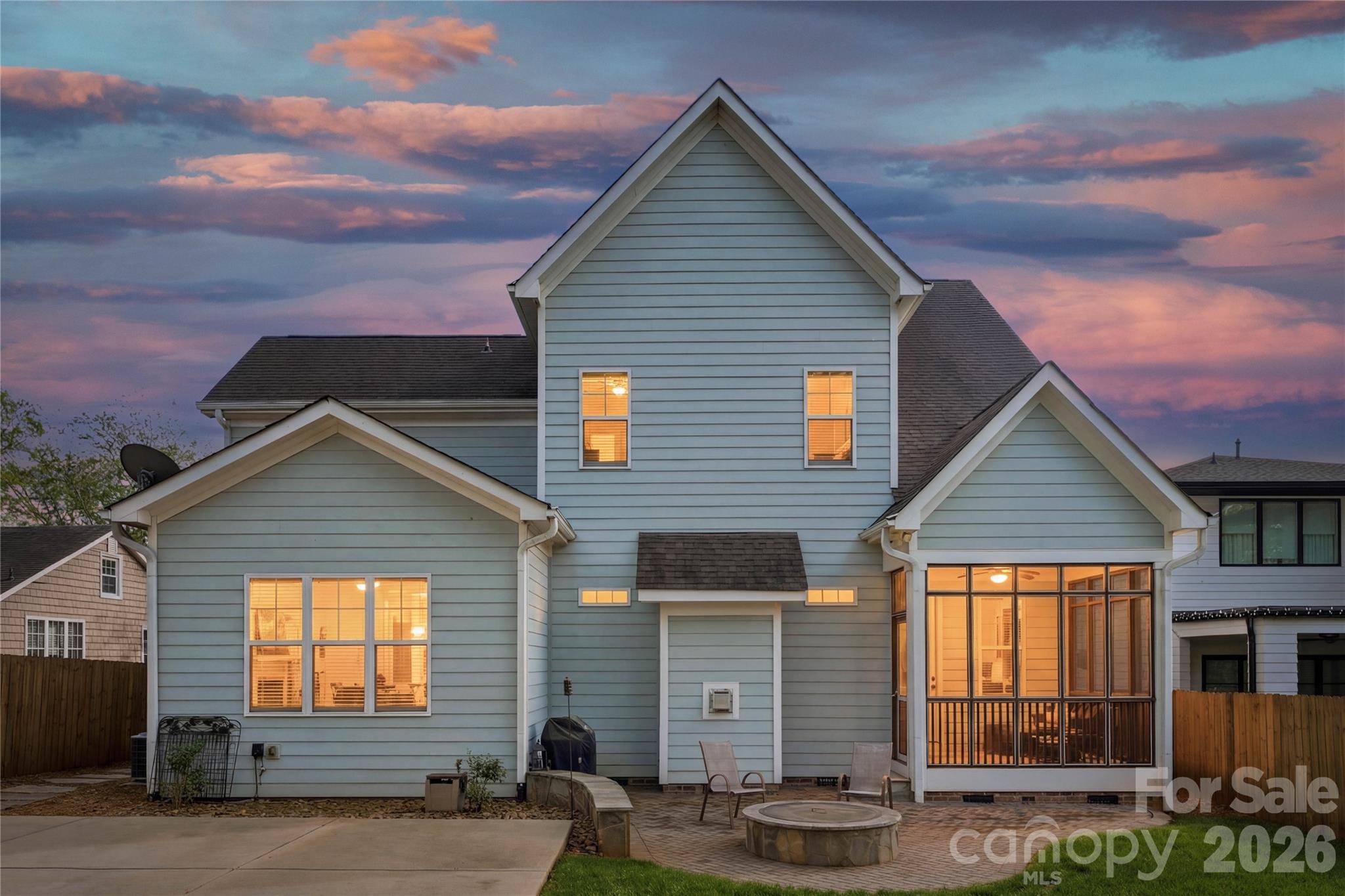 661 Ideal Way Charlotte NC 28203