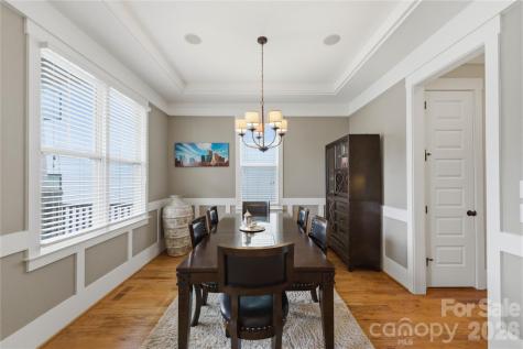 661 Ideal Way Charlotte NC 28203