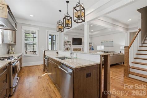 661 Ideal Way Charlotte NC 28203