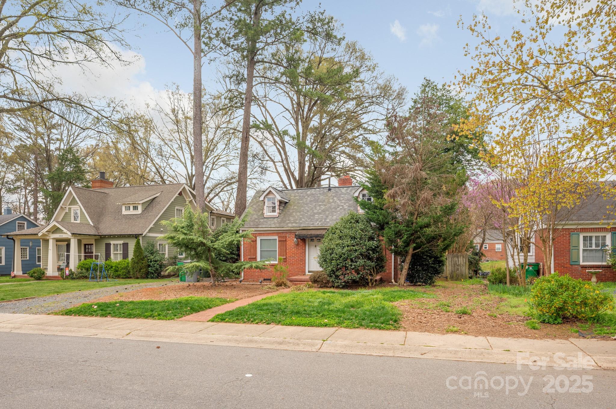 2508 Bay Street Charlotte NC 28205