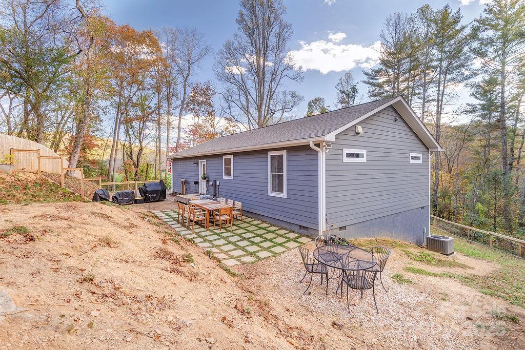 15 Edmond Woods Place Fairview NC 28730