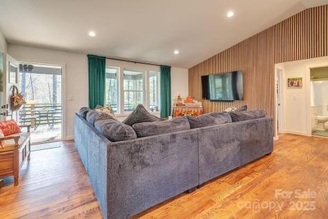 15 Edmond Woods Place Fairview NC 28730
