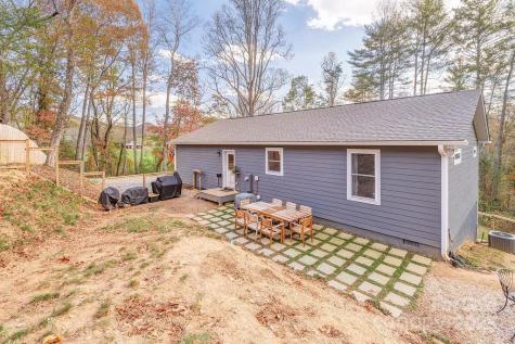 15 Edmond Woods Place Fairview NC 28730